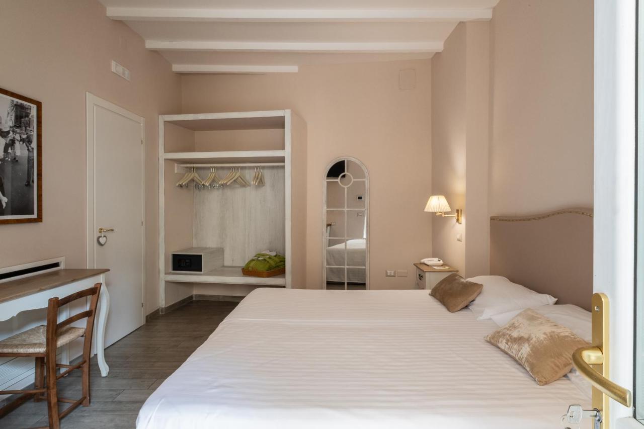 Hotel Cas'E Charming House Caserta Exteriér fotografie